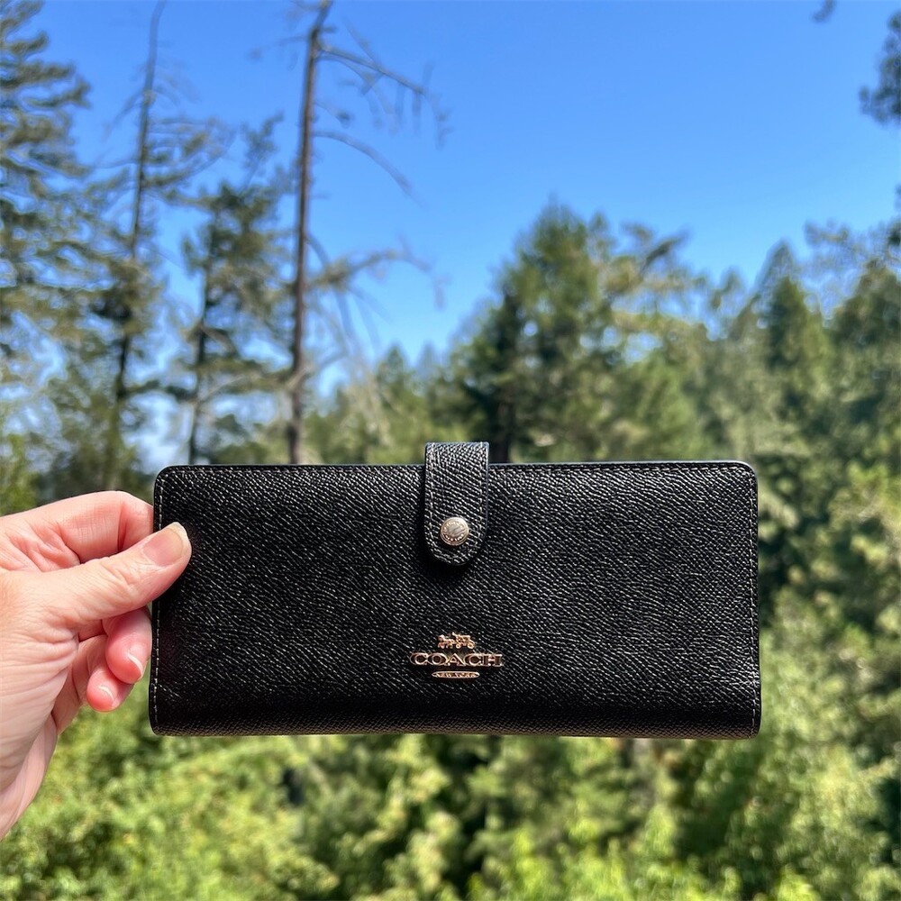 COACH Crossgrain Leather Bifold Slim Wallet Card Holder Black with Gold Hardware